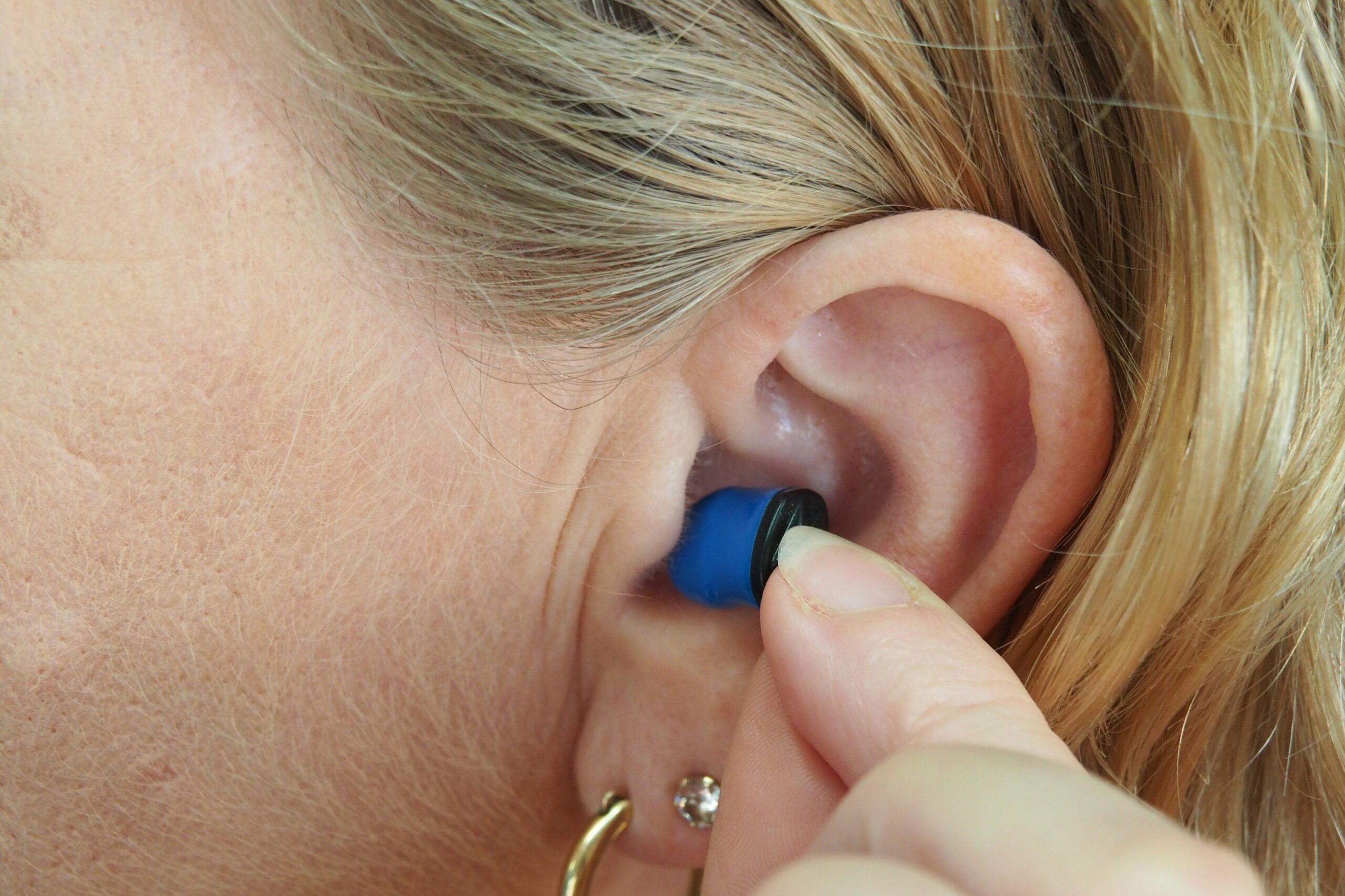 Exploring Hearing Aids in Ear: Pros and Cons of In-the-Ear Hearing Devices